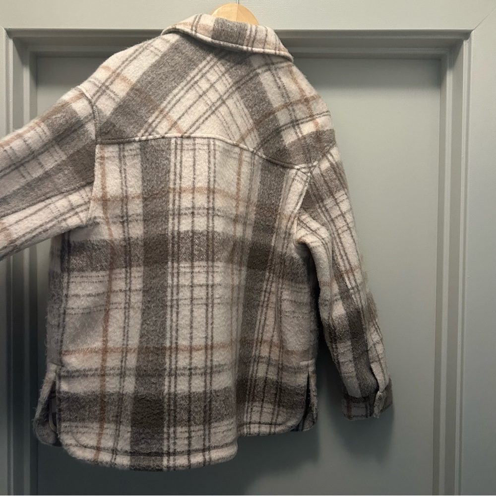 Zara Shacket - Picture 2 of 3